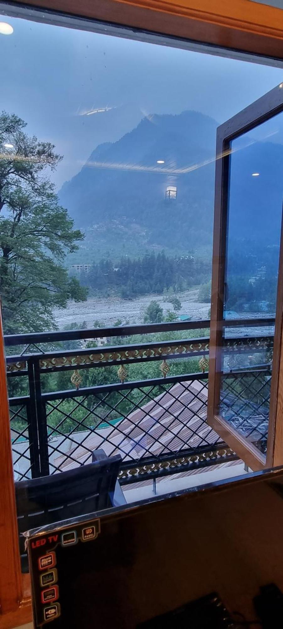 The Sana Luxury Stay, Manali Exteriér fotografie